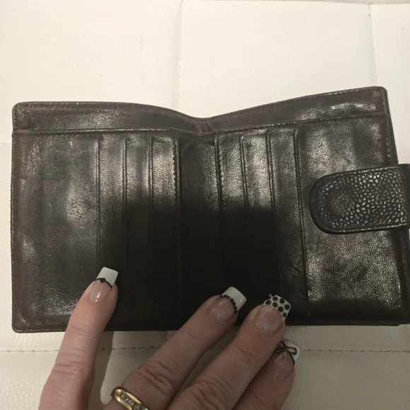 Chanel Caviar Leather Wallet - Picture 2 of 16